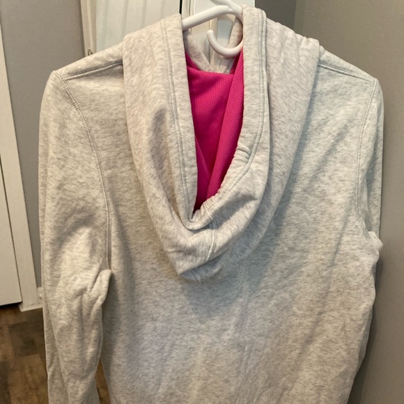 Under Armour hoodie - Picture 3 of 4